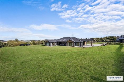 Photo of property in 21 Te Ara Aukati Terrace, Pokeno, 2471