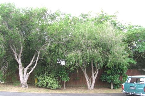 Photo of property in 2/6 Mira Place, Windsor Park, Auckland, 0632