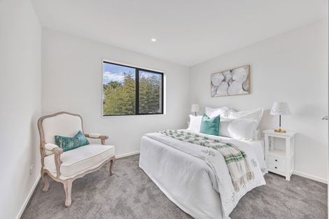 Photo of property in 49b Vera Road, Te Atatu South, Auckland, 0610