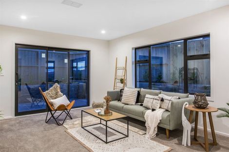 Photo of property in 170b Navigation Drive, Whitby, Porirua, 5024