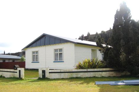Photo of property in 24 Coal Street, Reefton, 7830