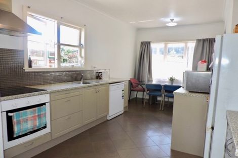 Photo of property in 5 Rumgay Street, Fairfield, Lower Hutt, 5011