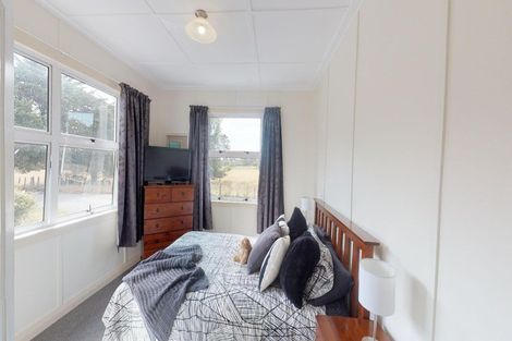 Photo of property in 2079 Kimbolton Road, Kiwitea, Feilding, 4777