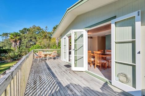 Photo of property in 23 James Mcleod Road, Shelly Beach, Helensville, 0874