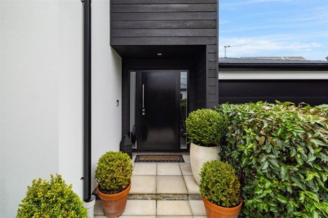 Photo of property in 90 Abberley Crescent, St Albans, Christchurch, 8014