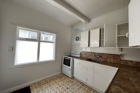 Photo of property in 4/5 Benares Street, Khandallah, Wellington, 6035