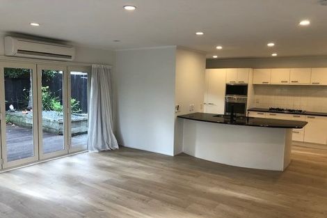 Photo of property in 10 Dodson Avenue, Milford, Auckland, 0620