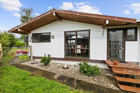 Photo of property in 9 Leeton Drive, Waipukurau, 4200