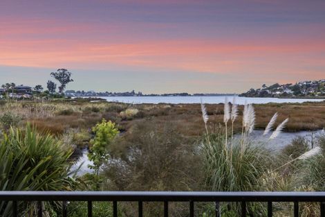 Photo of property in 31 Hinaki Street, Poike, Tauranga, 3112