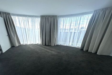 Photo of property in 15 Tiraumea Drive, Pakuranga, Auckland, 2010