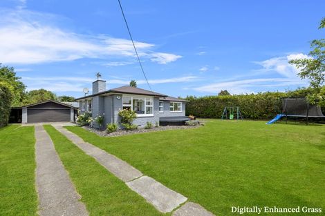 Photo of property in 31 Woodend Road, Woodend, 7610