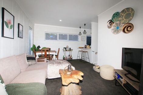 Photo of property in 78 Hillcrest Avenue, Hillcrest, Auckland, 0627