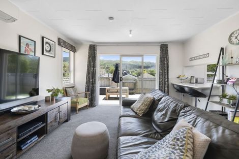 Photo of property in 36a Ranui Terrace, Tawa, Wellington, 5028