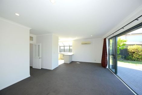 Photo of property in 3 Bottle Lake Drive, Parklands, Christchurch, 8083