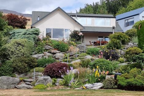 Photo of property in 53 Sargood Drive, Wanaka, 9305
