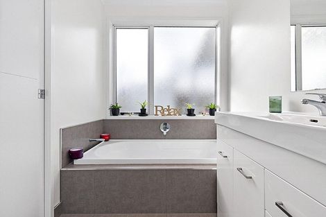 Photo of property in 77a Gibson Road, Tuakau, 2121