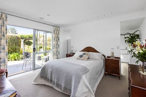 Photo of property in 46 Hikanui Drive, Havelock North, 4130