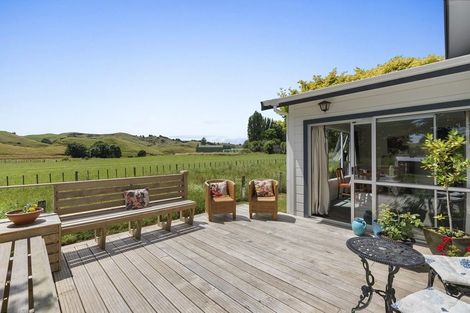 Photo of property in 1083 Tarata Road, Kaimata, Inglewood, 4387