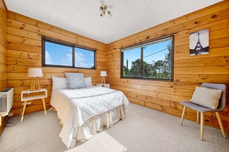Photo of property in 2/72 Aeroview Drive, Beach Haven, Auckland, 0626