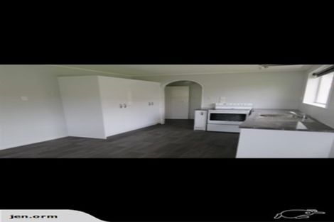 Photo of property in 1 Oawai Place, Marfell, New Plymouth, 4310