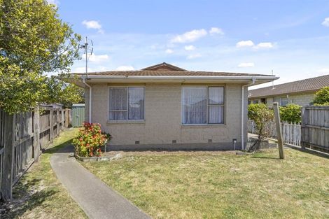 Photo of property in 1/17 Tamarisk Place, Parklands, Christchurch, 8083