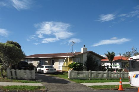 Photo of property in 49 Megan Avenue, Pakuranga Heights, Auckland, 2010
