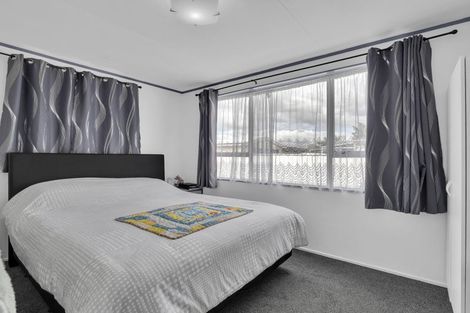 Photo of property in 111 Apollo Parade, Milson, Palmerston North, 4414
