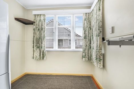 Photo of property in 1070 Heaphy Terrace, Fairfield, Hamilton, 3214