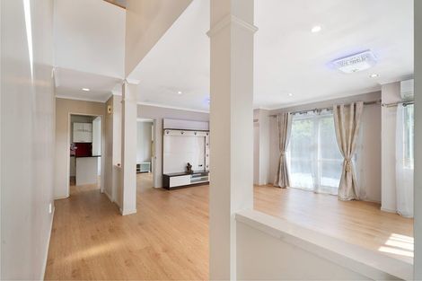 Photo of property in 2 Ochre Place, Blockhouse Bay, Auckland, 0600