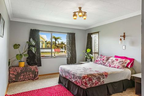 Photo of property in 17 Henley Street, Westport, 7825