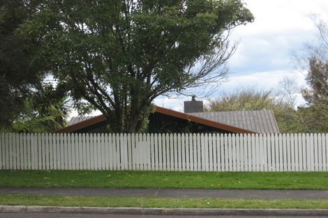 Photo of property in 32 Cumberland Crescent, Welcome Bay, Tauranga, 3112