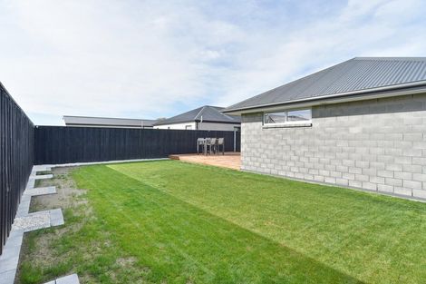 Photo of property in 13 Higgins Street, Woodend, 7610