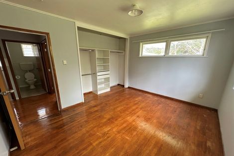 Photo of property in 61 Barrys Road, Glendene, Auckland, 0602