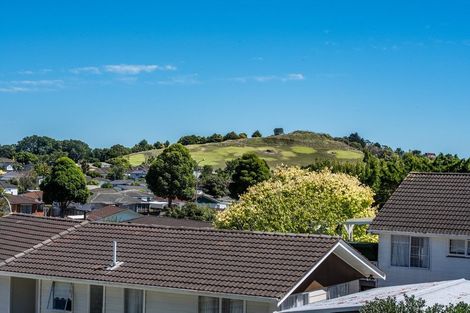 Photo of property in 2/24 Cranberry Place, Bucklands Beach, Auckland, 2012