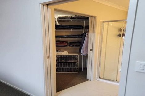 Photo of property in 28 Helenslee Road, Pokeno, 2402