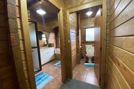 Photo of property in 10 Lagoon Way, West Harbour, Auckland, 0618