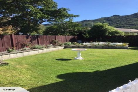 Photo of property in 9 California Drive, Totara Park, Upper Hutt, 5018