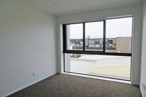 Photo of property in The Firemans Apartments, 214/321 Jackson Street, Petone, Lower Hutt, 5012