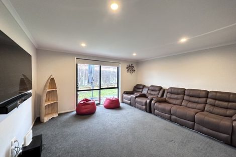 Photo of property in 14 Gibboney Place, Pokeno, 2402