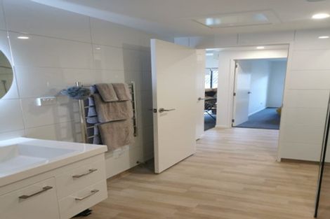 Photo of property in 206/9 East Street, Papakura, 2110