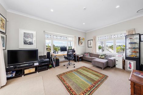 Photo of property in 27 Oban Road, Westmere, Auckland, 1022