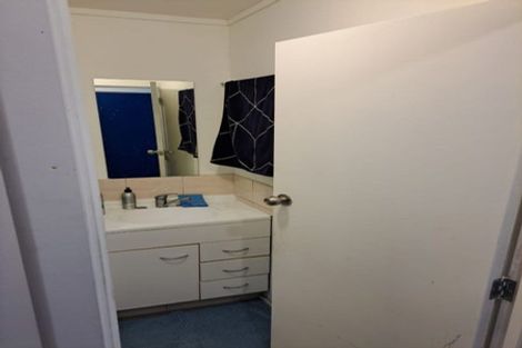 Photo of property in 42a Farwood Drive, Henderson, Auckland, 0612