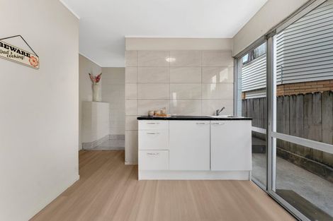 Photo of property in 22 Marvon Downs Avenue, Pakuranga Heights, Auckland, 2010