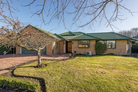 Photo of property in 31 Providence Place, Redwood, Christchurch, 8051