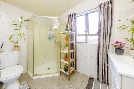 Photo of property in 1/79 Victoria Road, Papatoetoe, Auckland, 2025