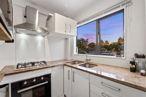 Photo of property in 18 Hydra Place, Glen Eden, Auckland, 0602