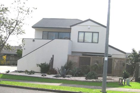 Photo of property in 4 Simmental Crescent, Somerville, Auckland, 2014