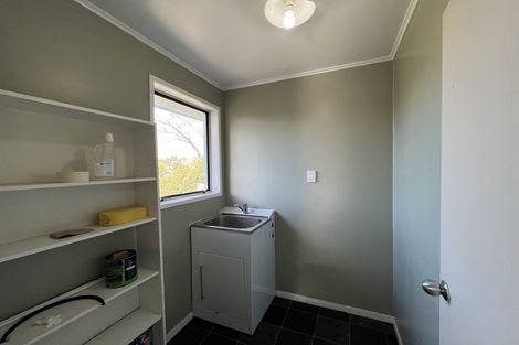 Photo of property in 121a Seabrook Avenue, New Lynn, Auckland, 0600