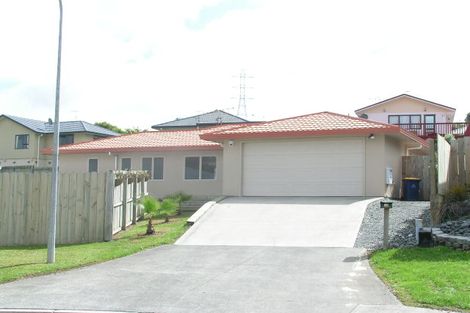 Photo of property in 28 Killygordon Place, Massey, Auckland, 0614