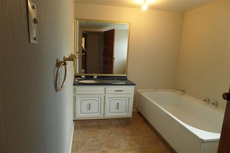 Photo of property in 16 Cashmere Road, Cashmere, Christchurch, 8022